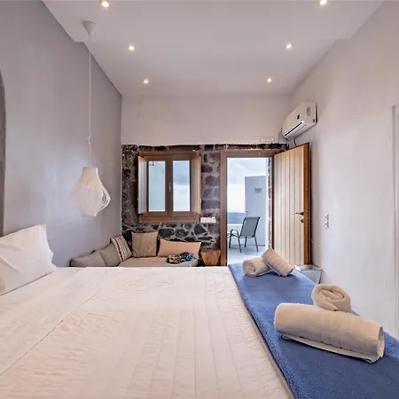 Hotel Loucas On The Cliff 3*